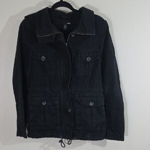 H&M Black Utility Jacket with Military-Inspired Design